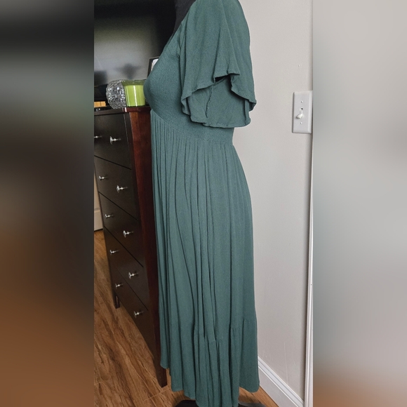 Baltic Born Hunter Green V-Neck Tiered Midi Dress Smocked Top Flutter Sleeves - Picture 4 of 10